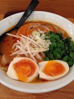 「辛味噌￥780＋かつお味玉 ￥70」@富士らーめんの写真