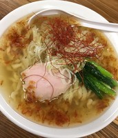「【限定】エビ塩ラーメン￥750」@くじら食堂の写真
