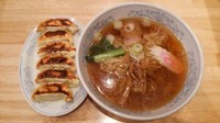「満州ラーメンと餃子」@ぎょうざの満洲 大泉学園南口店の写真