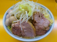 「ラーメン（650円）＋味噌＋うずら味たま　ヤサイニンニク」@ラーメンエース 八王子店の写真