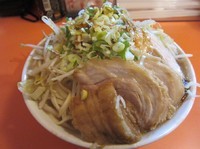 「ラーメン豚入り＋節券＋豚＋大盛（１０２０円）」@ちばからの写真