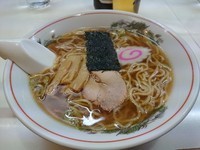 「中華そば680円＋ザーサイ250円＋ビール」@マツマルの写真