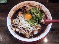 「特大新福そば（麺180g）900円＋ライス小120円」@新福菜館 麻布十番店の写真