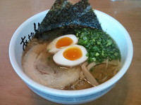 「くん玉らーめん」@麺 あがり 宜野湾店の写真