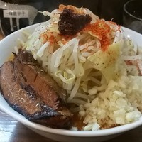 「赤富士（200g）全増し  ８００円」@麺処 はいからの写真