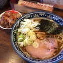 ラーメン+牛すじ丼(小)（780+250）