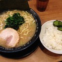 醤油豚骨ラーメン＋サービスライス
