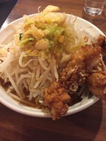 「鷹の爪ラーメン、プチ唐、中盛り、野菜増し」@旨辛ラーメン 表裏の写真