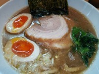 「濃厚あごだしらーめん 味玉 900円」@らーめん将貴の写真