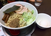 「油そば大盛り 690円(チャーシュー1枚クーポン)」@自家製太打麺 勢拉 行徳駅前店の写真