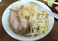 「らーめん少（野菜少なめ・にんにく）」@ラーメンの店 どでん 北浦和店の写真