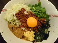 「【期間限定】台湾まぜそば（追い飯付）￥800」@中華そば 葵の写真