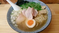 「煮干しそば(白醤油)大盛り」@中華そば よしかわの写真