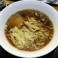 「らーめんセット（半炒飯）650円」@ラーメン三吉の写真