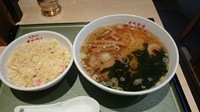 「支那そばと半チャーハン」@お食事処 あかだもの写真