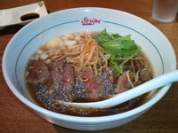 「ステーキラーメン M」@ストライプ ヌードルズの写真