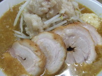 「カレーラーメン＋豚増し　８００円＋１００円」@ラーメンいつきの写真