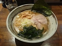 「醤油煮干しラーメン」@煮干専門 中華そば 平八の写真