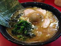 「ラーメン 味玉」@杉田家 千葉祐光店の写真