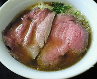 「贅沢焼牛らぁ麺　１０５０円」@牛骨らぁ麺 マタドール 本店の写真