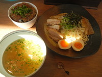 「極つけSOBA + 牛筋丼」@麺家 Shumen Doushiの写真