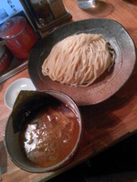「つけ麺（中盛・つぶし生にんにくＷ）７６０円」@つけ麺屋 やすべえ 渋谷店の写真