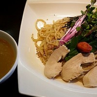 「梅和えつけ麺　９００円（２月、３月限定）」@麺屋三一五の写真