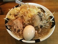 「にぼ二郎（大盛）_野菜・ニンニク・タレ・アブラ増し」@凌駕IDEAの写真