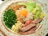 「黒どろまぜそば（追い飯付き）800円」@麺や 虎徹の写真