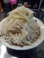 「煮干らーめん（野菜増し）720円」@らーめん大 竹ノ塚店の写真