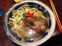 「軟骨ソーキそば」@島唄ライブ樹里 沖縄松尾店の写真