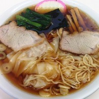 「ワンタンメン」@味世屋食堂の写真