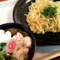 「【２月限定】かまたま（カルボナーラ）つけ麺Ｖｅｒ.３」@ラーメン居酒屋 喰らい処 りゅうびの写真