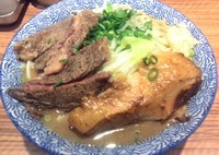 「らあめん（並）＋ステーキ（にんにく）」@ラーメン燈郎の写真