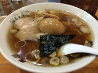 「中華そば＋味玉（800円＋100円）」@春木屋 荻窪本店の写真