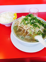 「ラーメン＋らいす」@ラーメン福 小幡店の写真