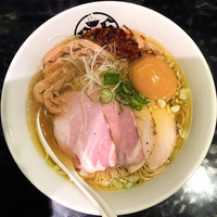 「特製金色の塩ラーメン」@666の写真