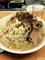 「小ラーメン （にんにく少なめ やさい カラメ）」@ラーメン荘 歴史を刻め 六甲道の写真