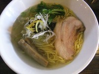 「白醤油らーめん(680円)」@東京醤油ラーメン 味。の写真