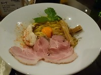 「まぜそば750円＋生ビール＋日本酒」@麺匠 MONACOの写真