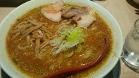 「青唐辛子の辛みそラーメン（本日のきまぐれ）＋大盛り無料」@麺や 七彩 東京駅の写真