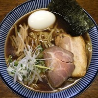 「煮干し垃麺  手揉みver ￥850円(味玉＋100円)」@良温(Ra-on)の写真