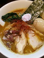 「イカレそば900円」@おおぜき中華そば店の写真