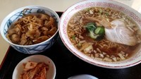 「もつ煮セット」@ラーメン科の写真