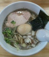 「煮干らーめん【ヤバニボ】」@めんや天夢の写真