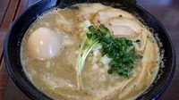 「塩そば特製」@つけ麺 弥七の写真