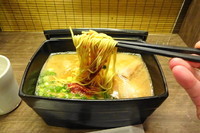 「釜だれとんこつラーメン７９０円」@一蘭 天神西通り店の写真