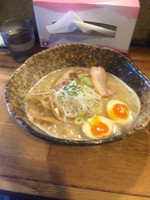 「鶏白湯ラーメン(塩)780円+ネギチャーシュー丼100円」@我羅奢の写真