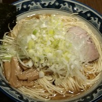 「豊魚鶏だし醤油ラーメン700円＋ネギ100円」@麺処 さとうの写真