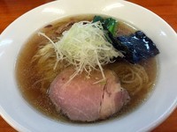 「鶏だし醤油らぁめん並盛り（６８０円）」@麺処 有彩の写真